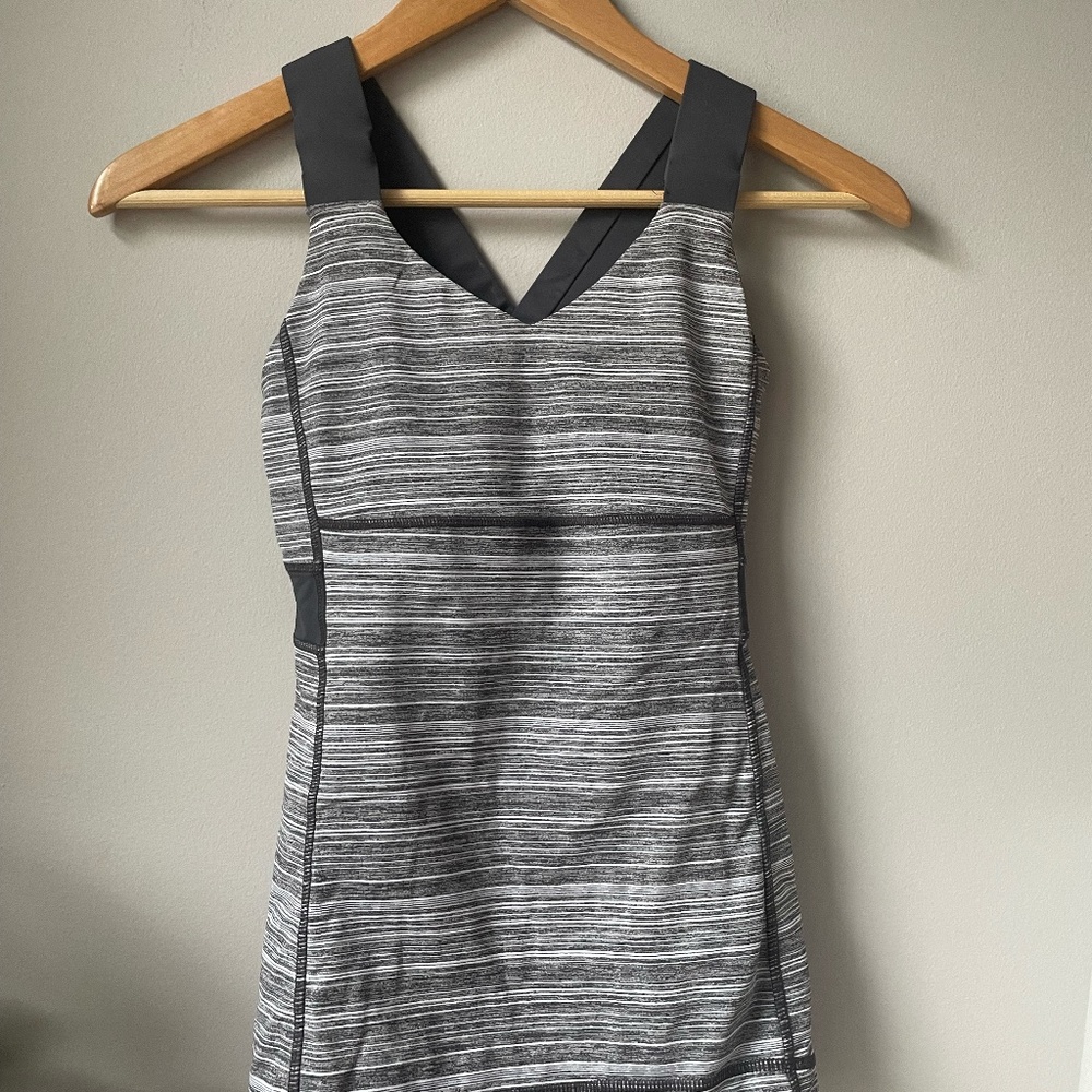 Lululemon Workout Tank-Size 4